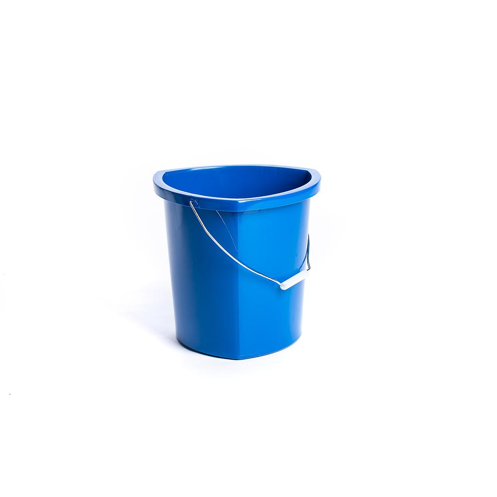 Triangular pail